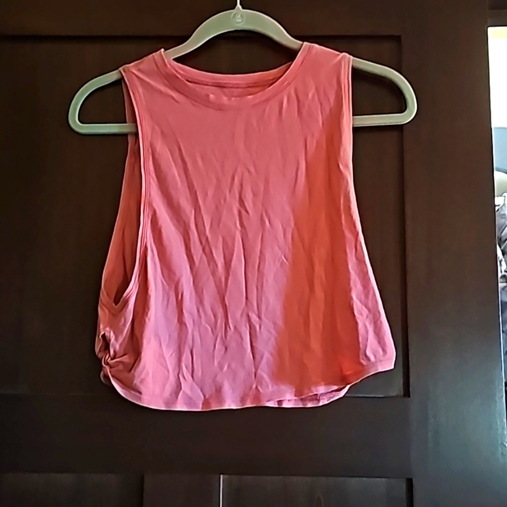 Lululemon coral cropped tank, size 4